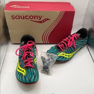 Saucony Carrera XC spikes